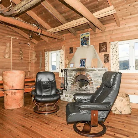 2 Bedroom Beautiful In *