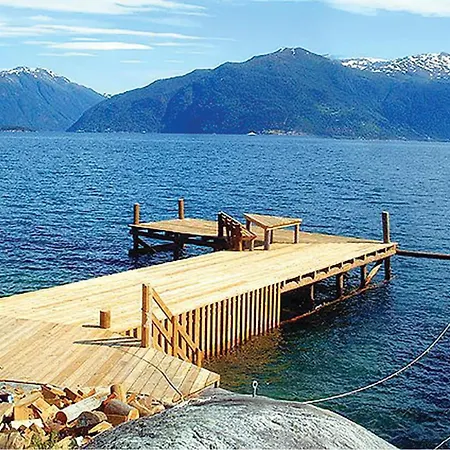 2 Bedroom Beautiful In *